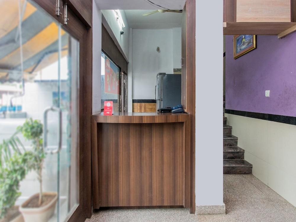 أو واي أو 15569 هوتل مانوراما بالاس منطقة الاستقبال