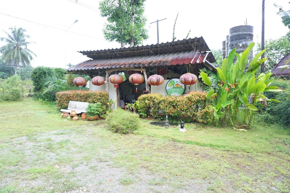 Daranee Resort Property Grounds