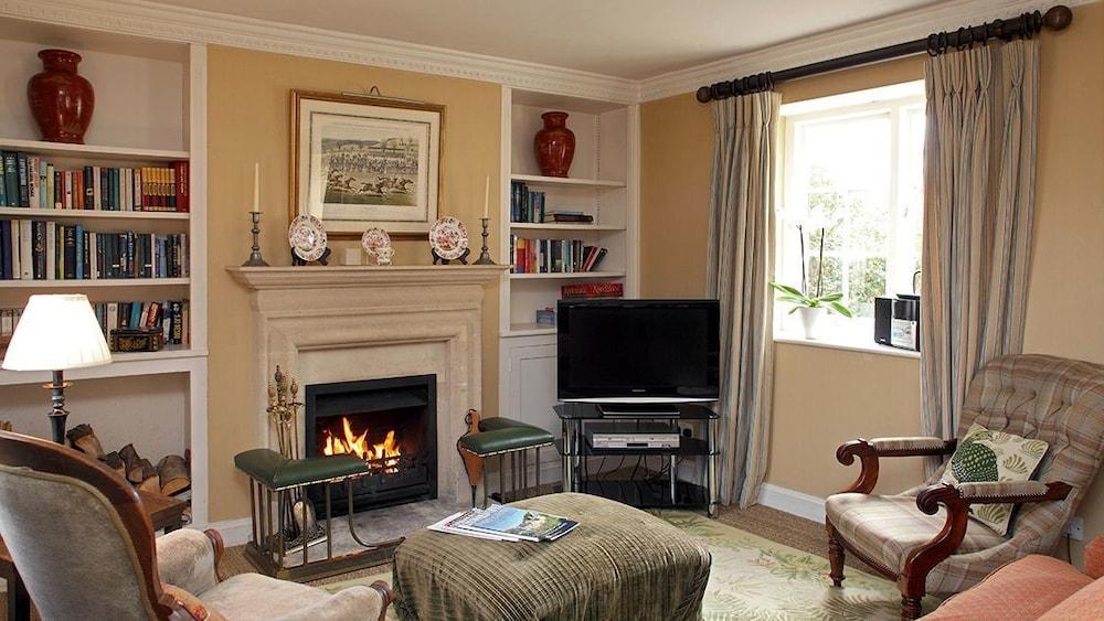 Wychwood Cottage