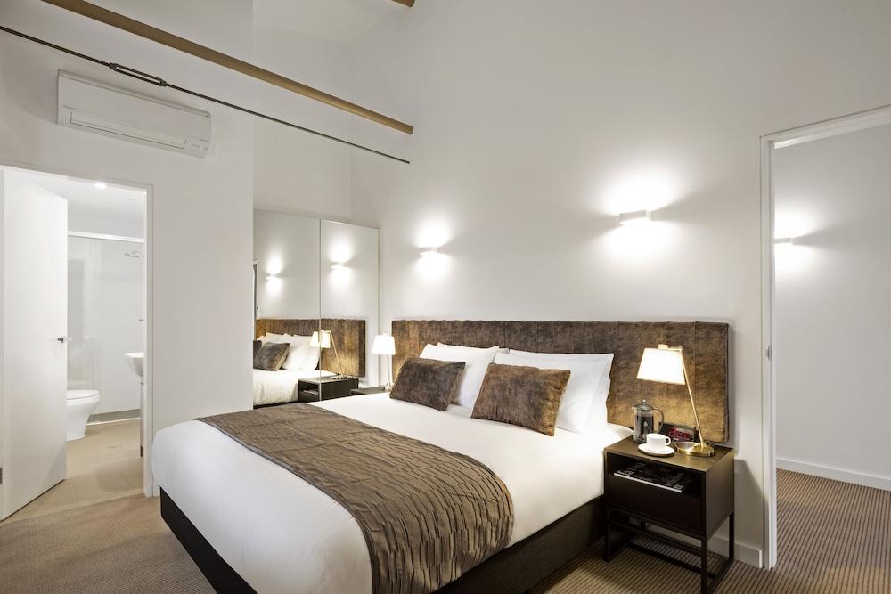 Quest Newcastle West Room