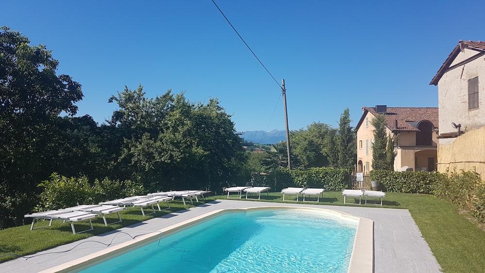 San martino langhe Outdoor Pool