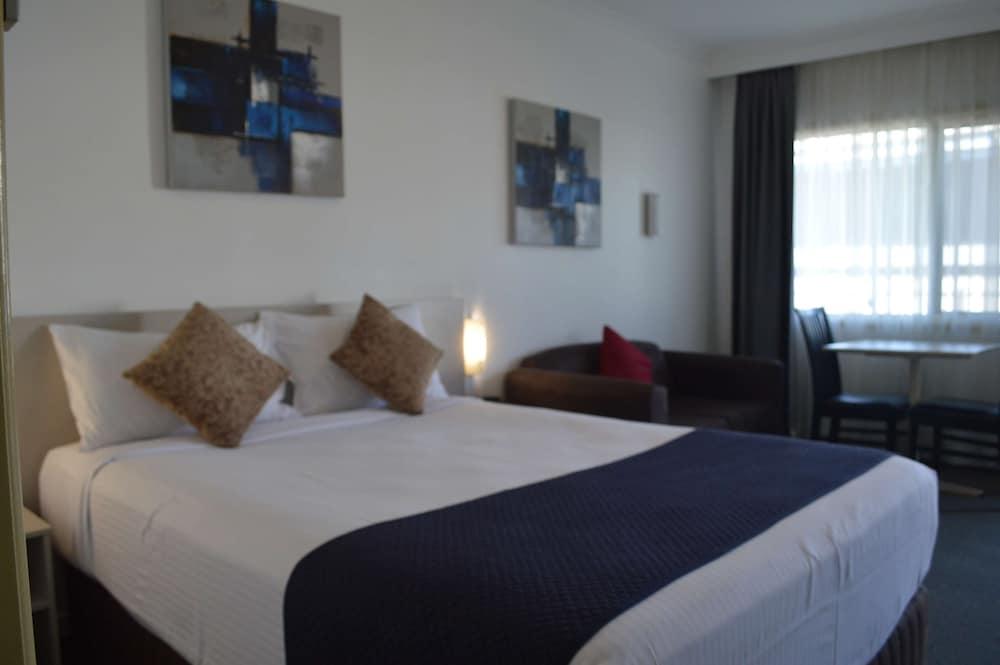 SureStay Hotel by Best Western Karinga Motel