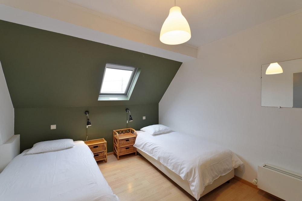 Flanders Fields Cottage Leisele Room