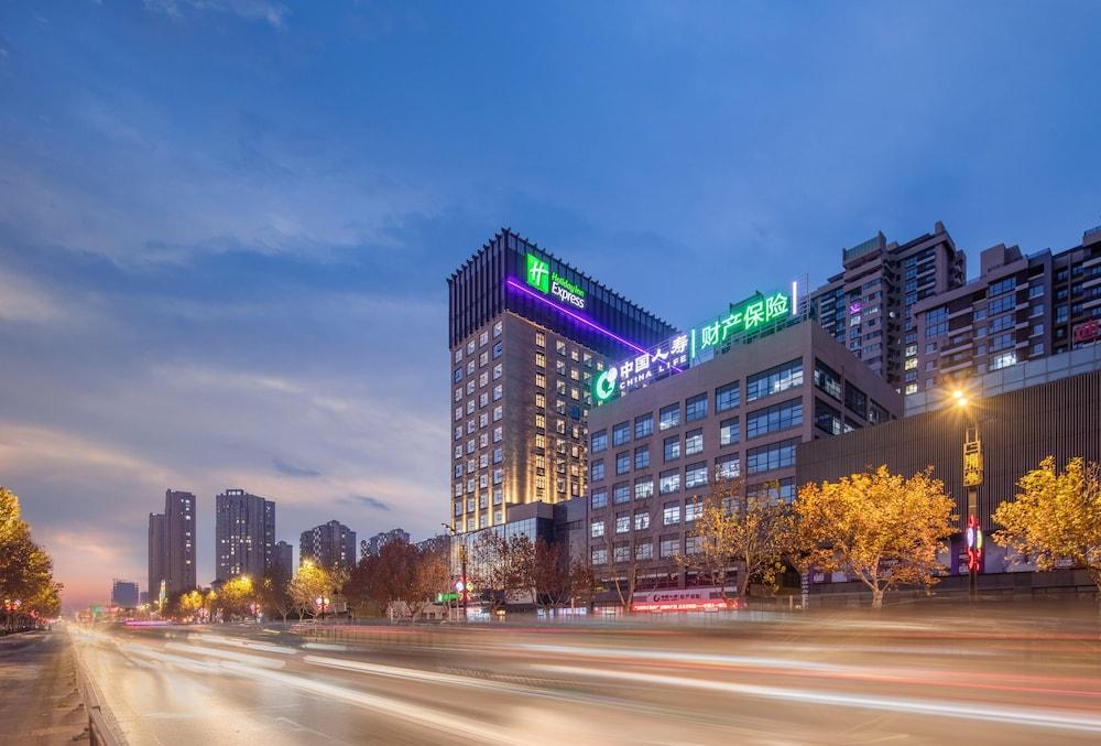 Holiday Inn Express Kaifeng City Center by IHG