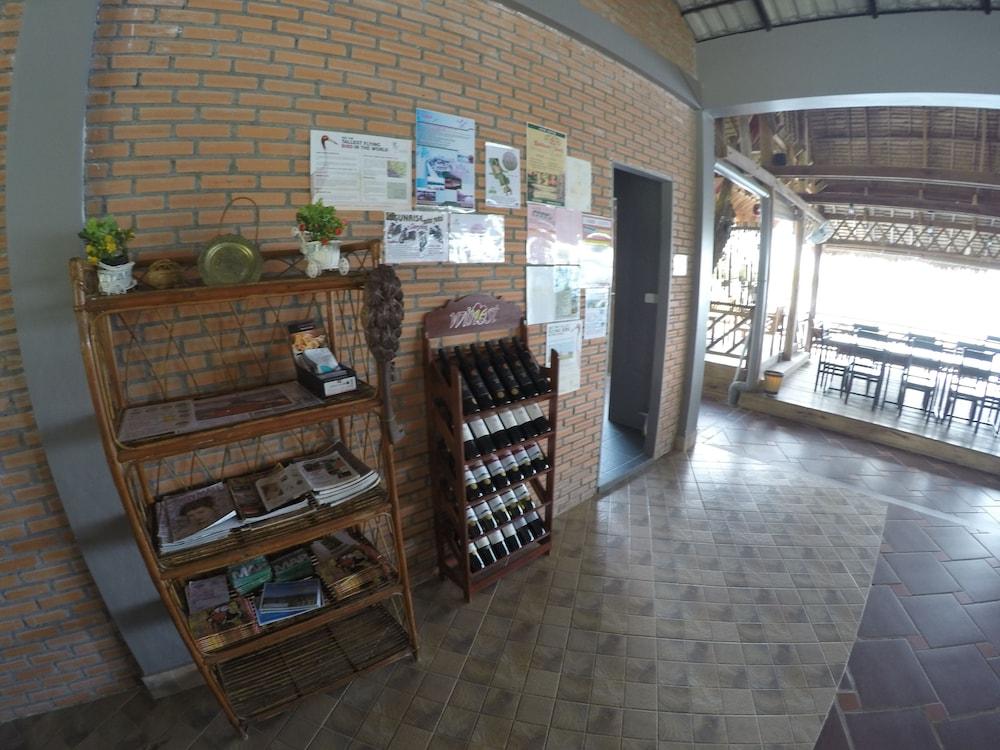 Salty River Resort Lobby Lounge