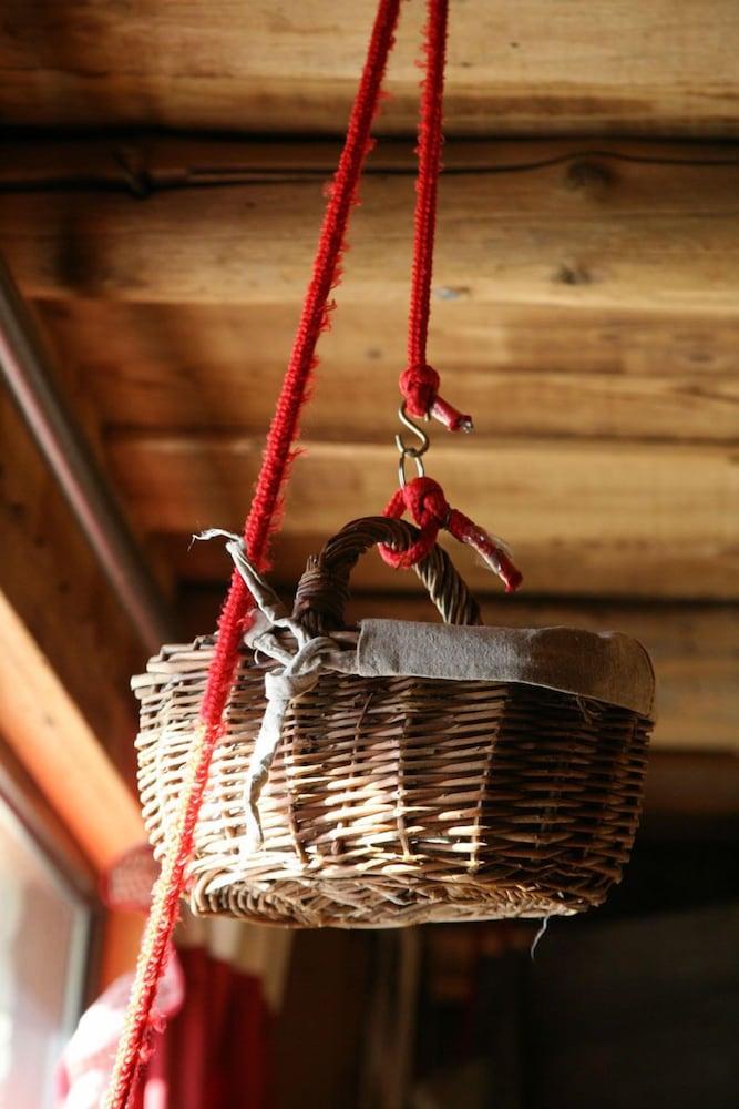 Le Plein Sud Interior Detail