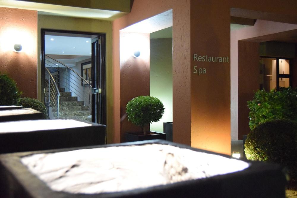 St Andrews Hotel and Spa Exterior detail