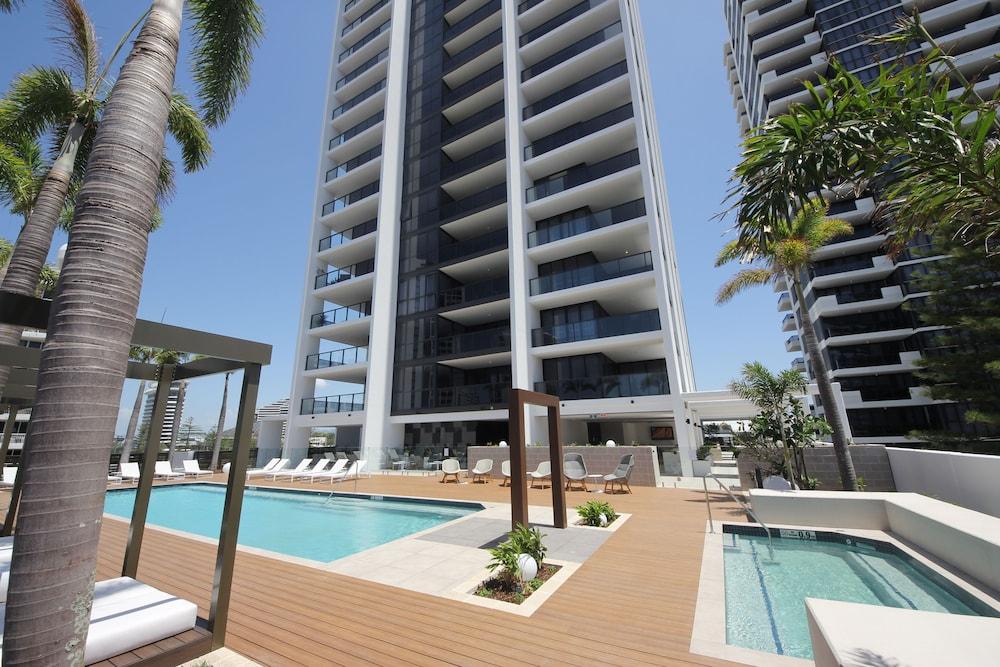 Qube Broadbeach 39 Featured Image