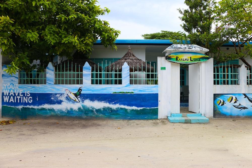 Raalhu Lodge