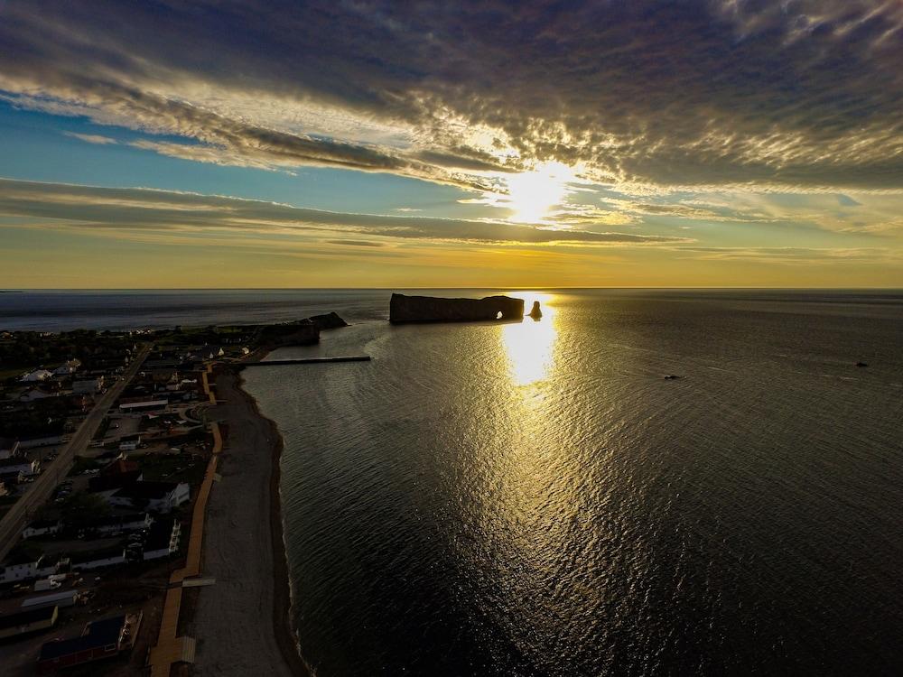 Riotel Percé Aerial View