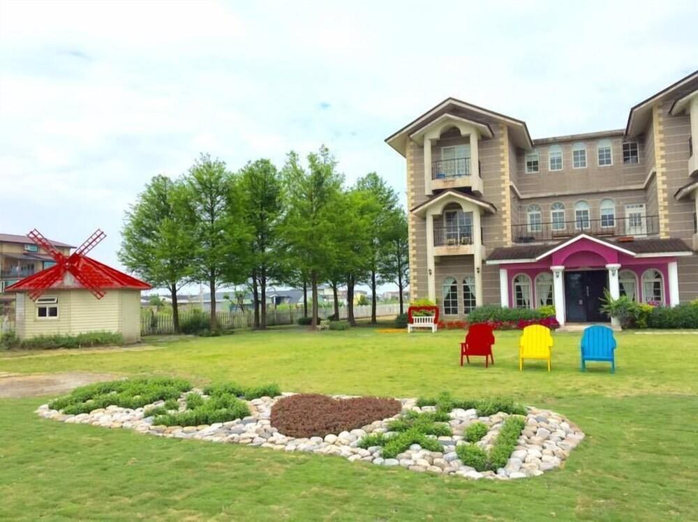 Isaalice Slip and Slide B&B Featured Image