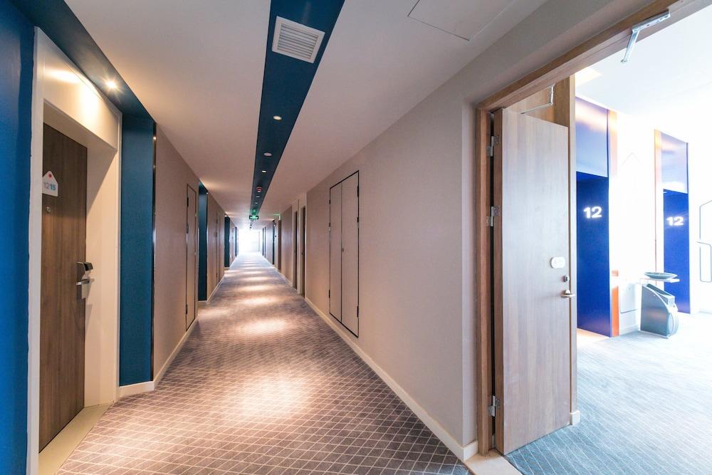 Holiday Inn Express Shanghai Tangzhen by IHG Interior