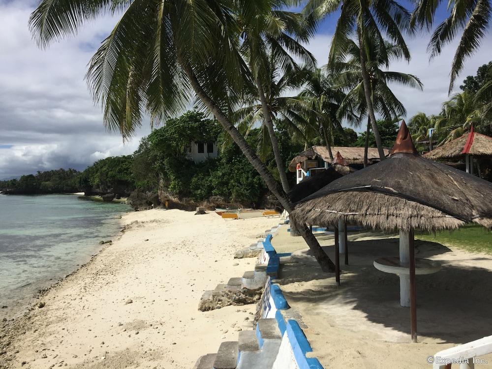 FloWer Beach Resort