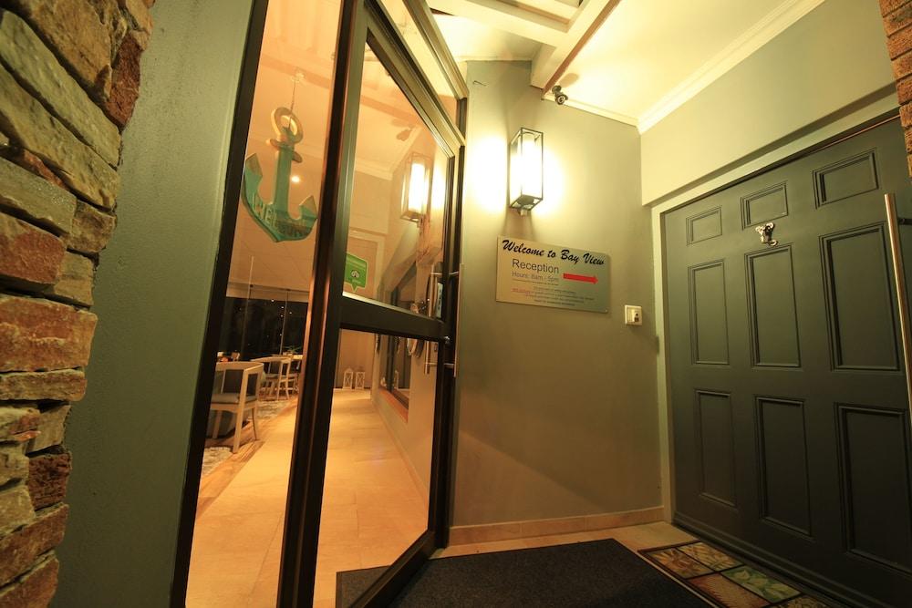 Bay View Somerset West Interior Entrance