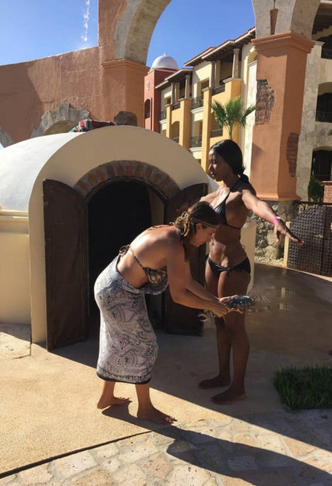 Paradise Family Suite at Cabo San Lucas Property Grounds