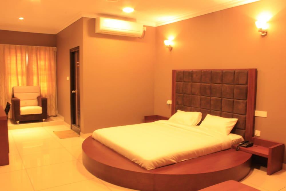 S S Residency