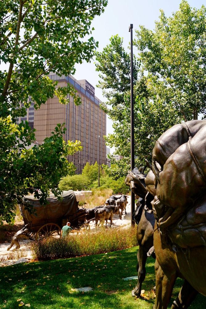 دبل تري باي هيلتون أوماها داون تاون المنطقة المحيطة بالمنشأة