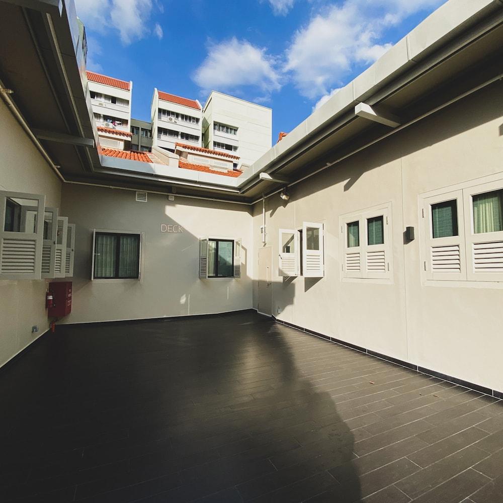 ST Signature Jalan Besar, SHORT OVERNIGHT, 13 hours: 6PM-7AM Exterior