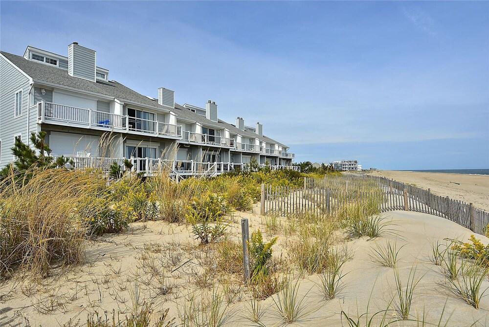 Siren's Song Seaside Villas Unit 7 by Long & Foster Exterior