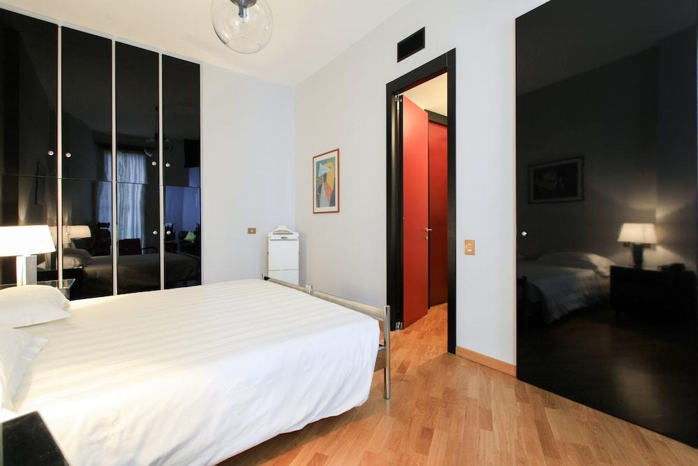 VIP's Residence Room