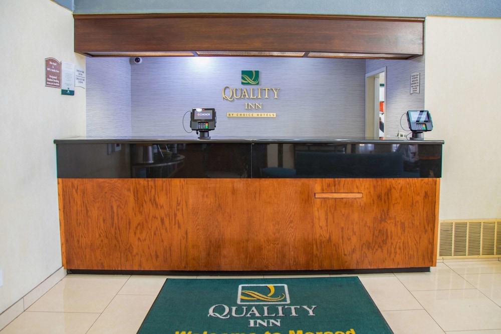 Quality Inn Merced Gateway to Yosemite Lobby