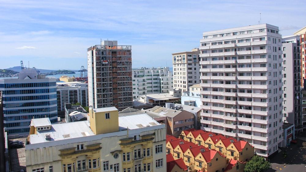 Quadrant 2 Bdr with Seaview & Parking Featured Image