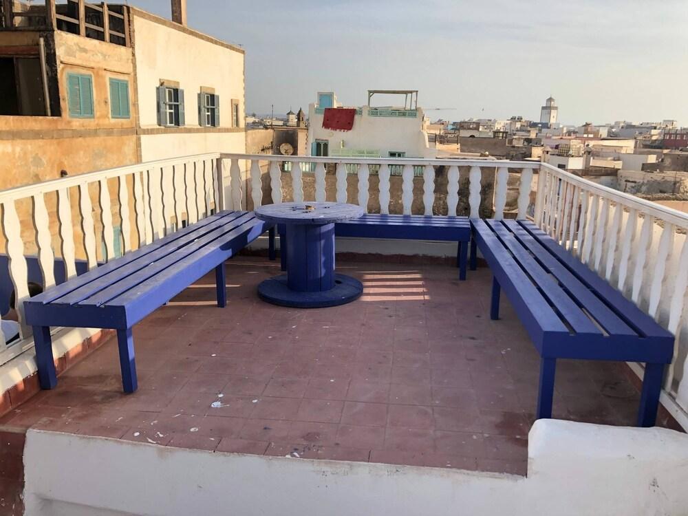 لا بيلا كازا دي بابل المنطقة المحيطة بالمنشأة