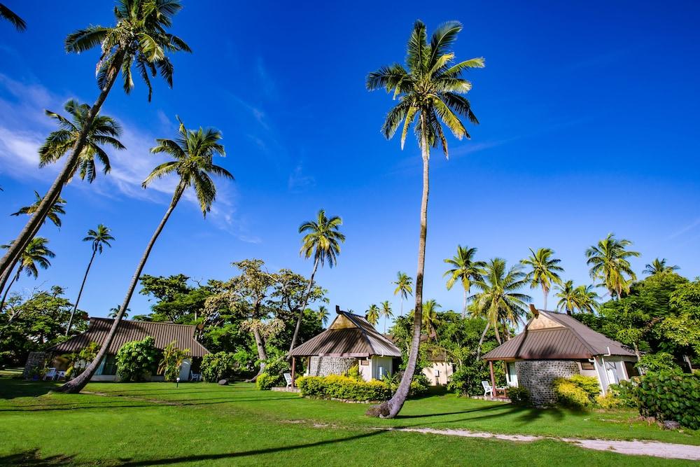 Mana Island Resort & Spa Exterior