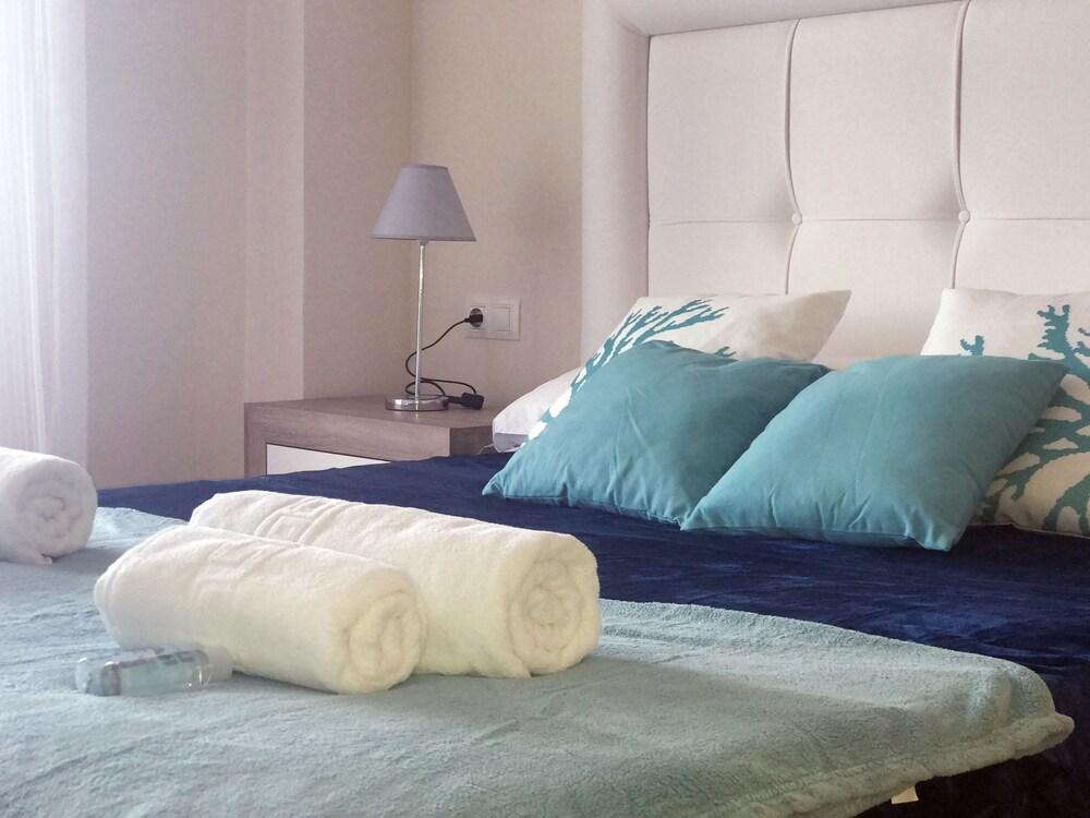 Manilva Playa SPA Resort 2-2 apartment B12F Room