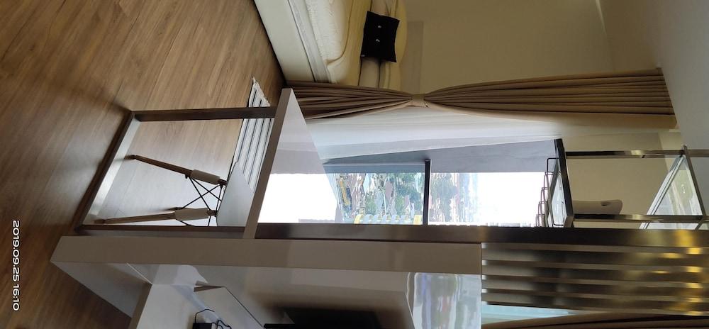 A Homestay, Inspired by the Resort Environment Room