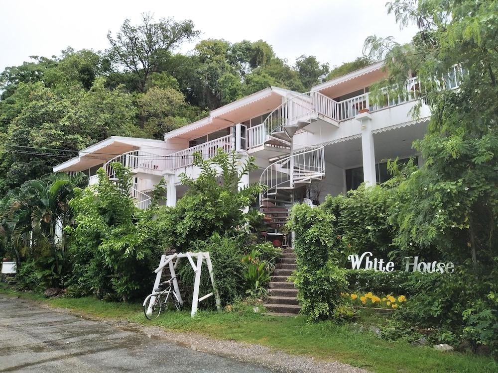 White House Mountian Beach Resort