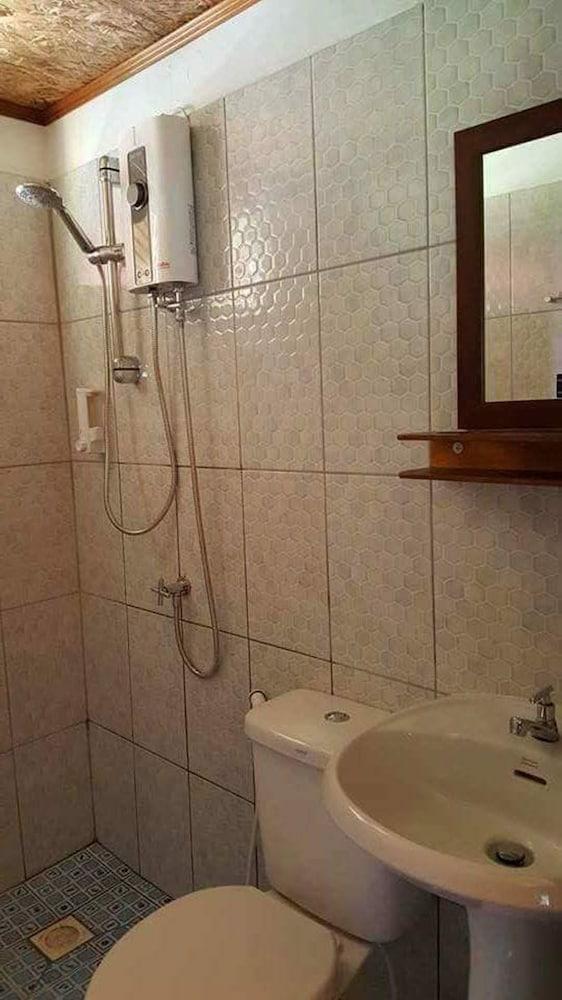 بان لي بنجالوز حمام