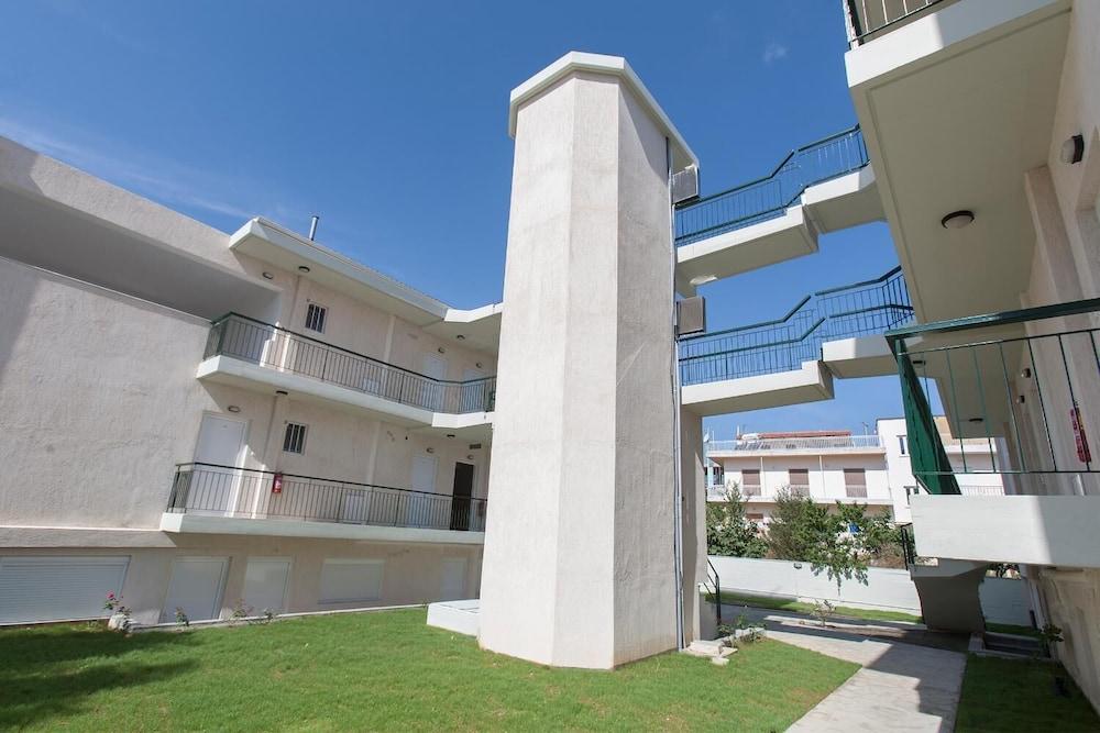 Xenion Ioannina Exterior