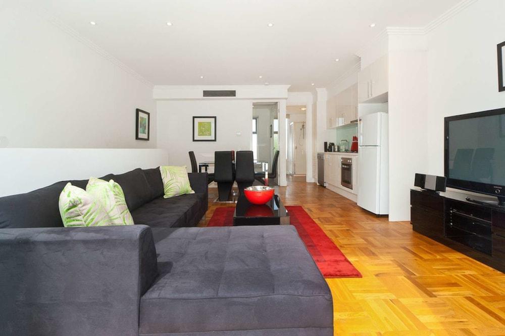 Style in the Heart of Caulfield Living Room