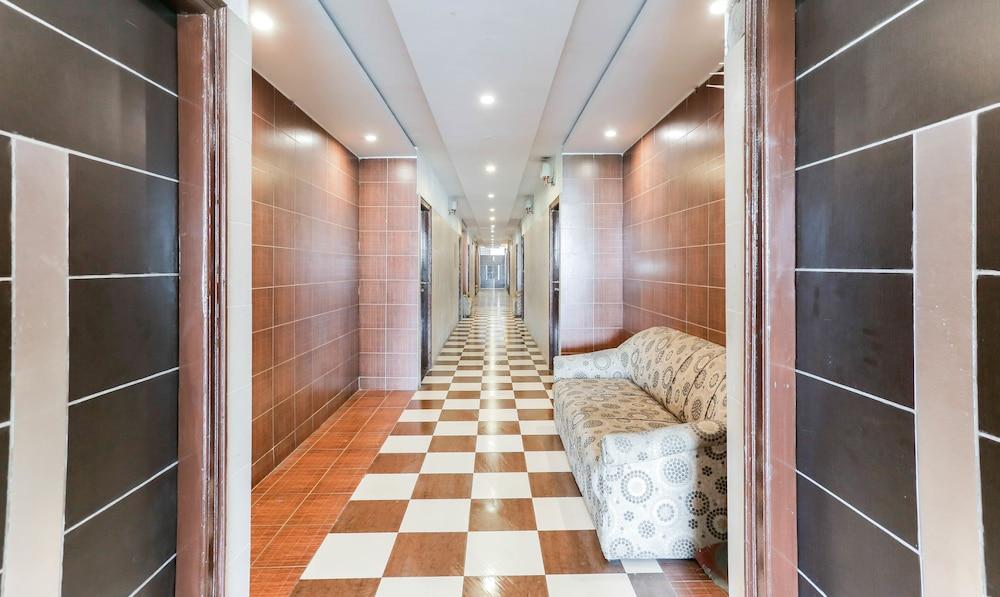 Treebo Highland Ludhiana Lobby