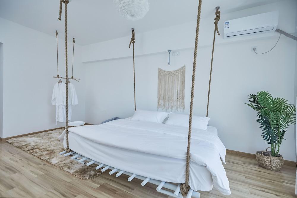 Pidu Yunju Hotel Room