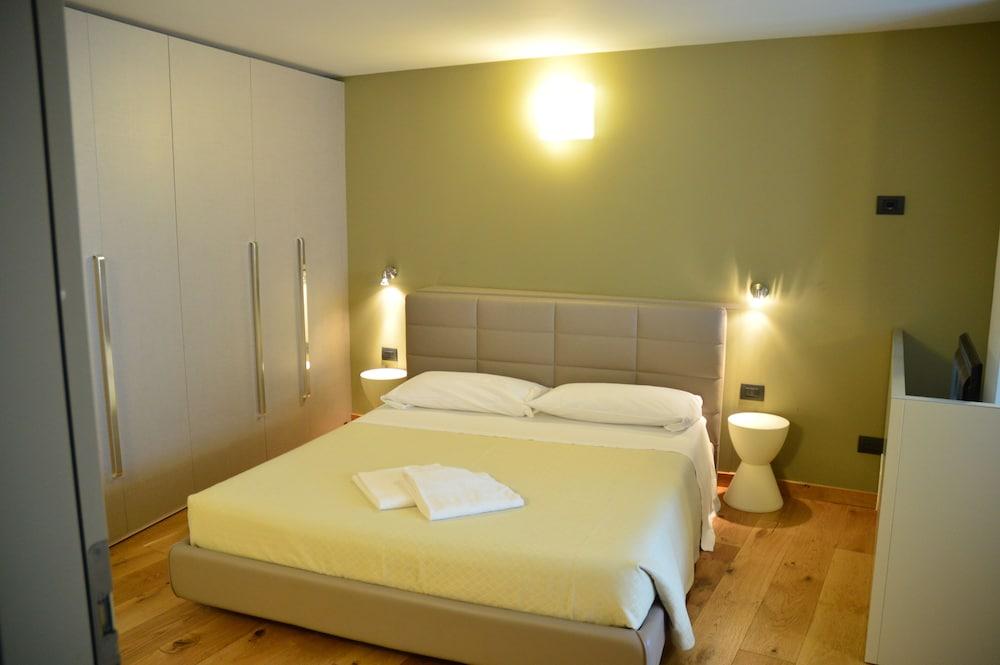 Blum In Room
