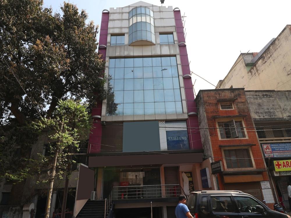 OYO 11722 Crystal Guest House