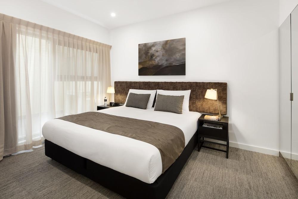 Quest Newcastle West Room
