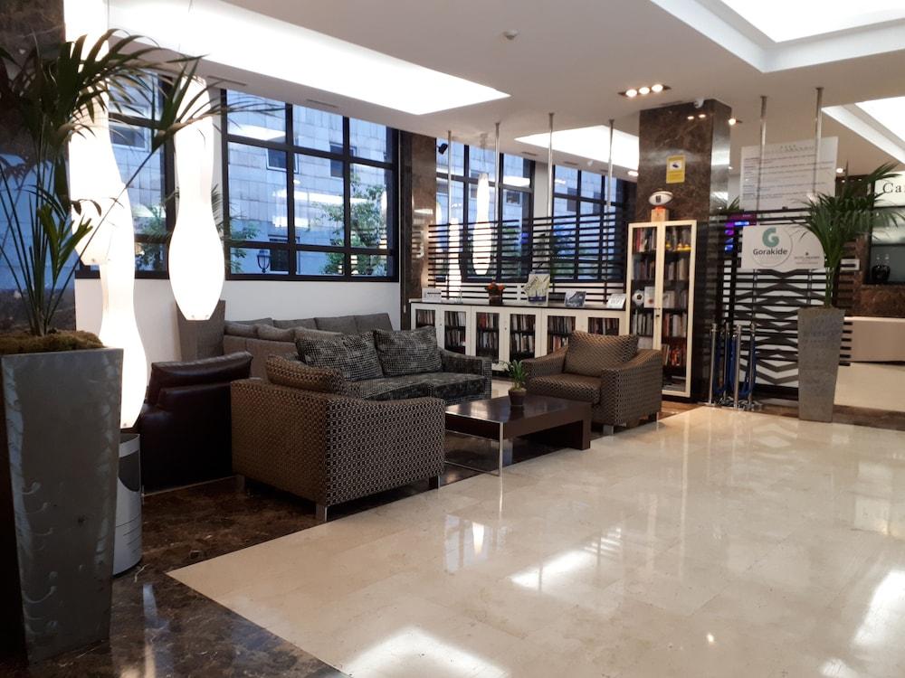 Abando Lobby