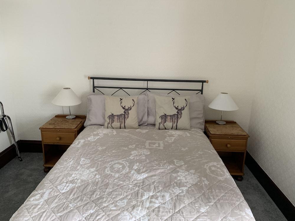 Cromarty View Guest House Room