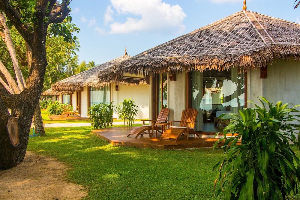 Pristine Mermaid Resort Exterior