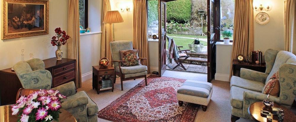 ستوبري هاوس آند جاردن داخلي