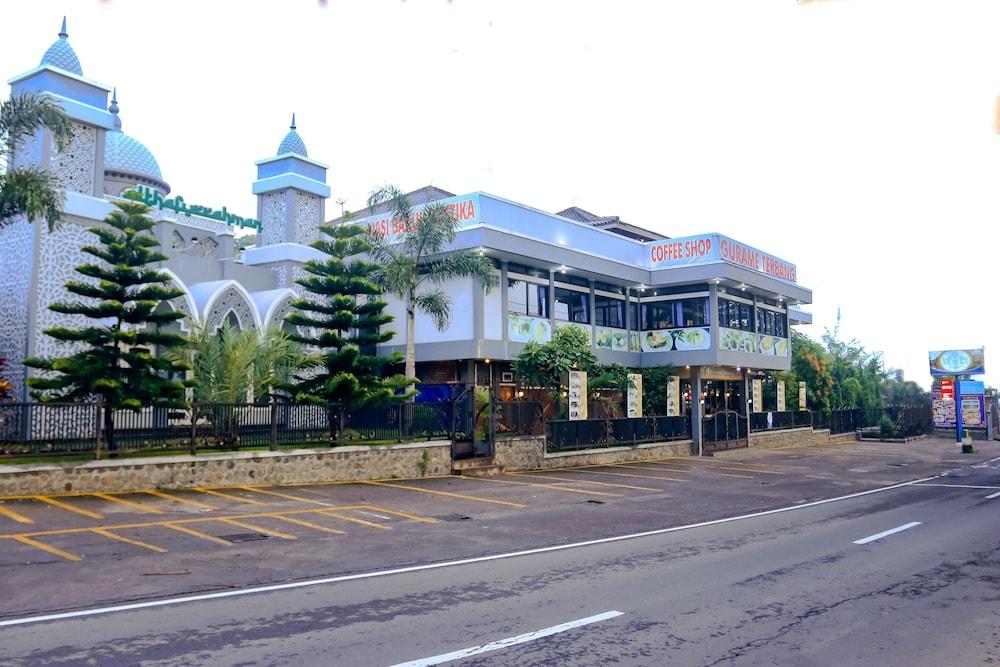OYO 2868 Mustika Villa