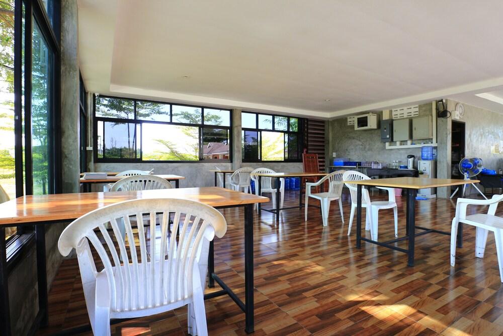 View Doi Resort Lobby Sitting Area