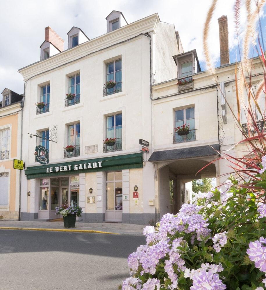 Logis Hôtel le Vert Galant Featured Image