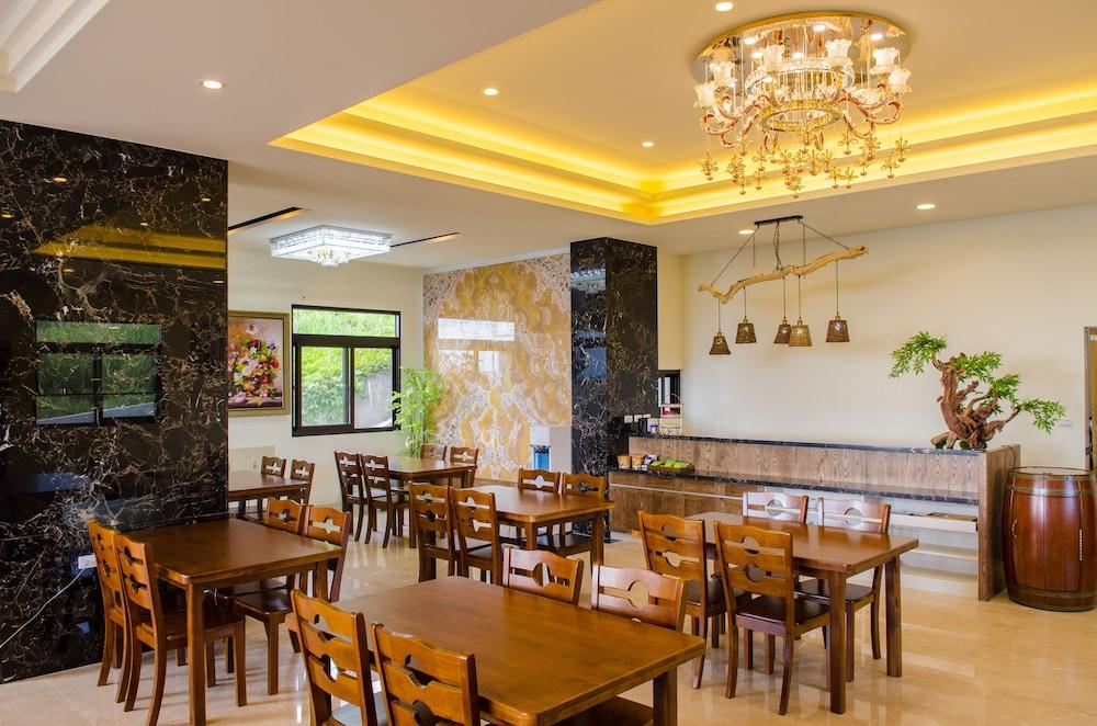 Hola sea view B&B Lobby