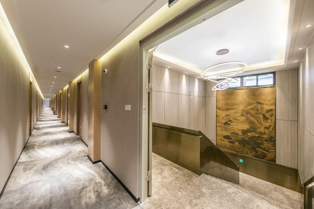 Enze Aizhu Hotel Interior