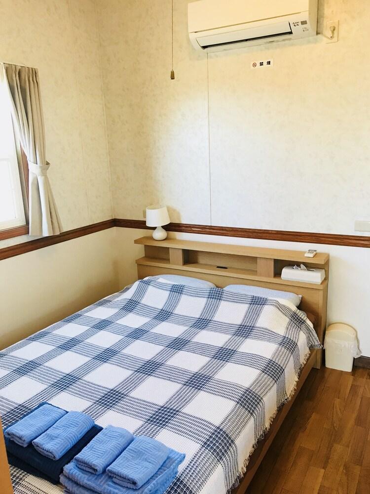 Mini Chula Inn Room