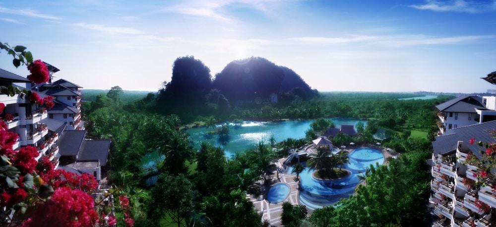Maritime Park & Spa Resort